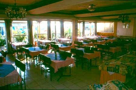 Filoxenia Hotel เอเธนส์ ภายนอก รูปภาพ
